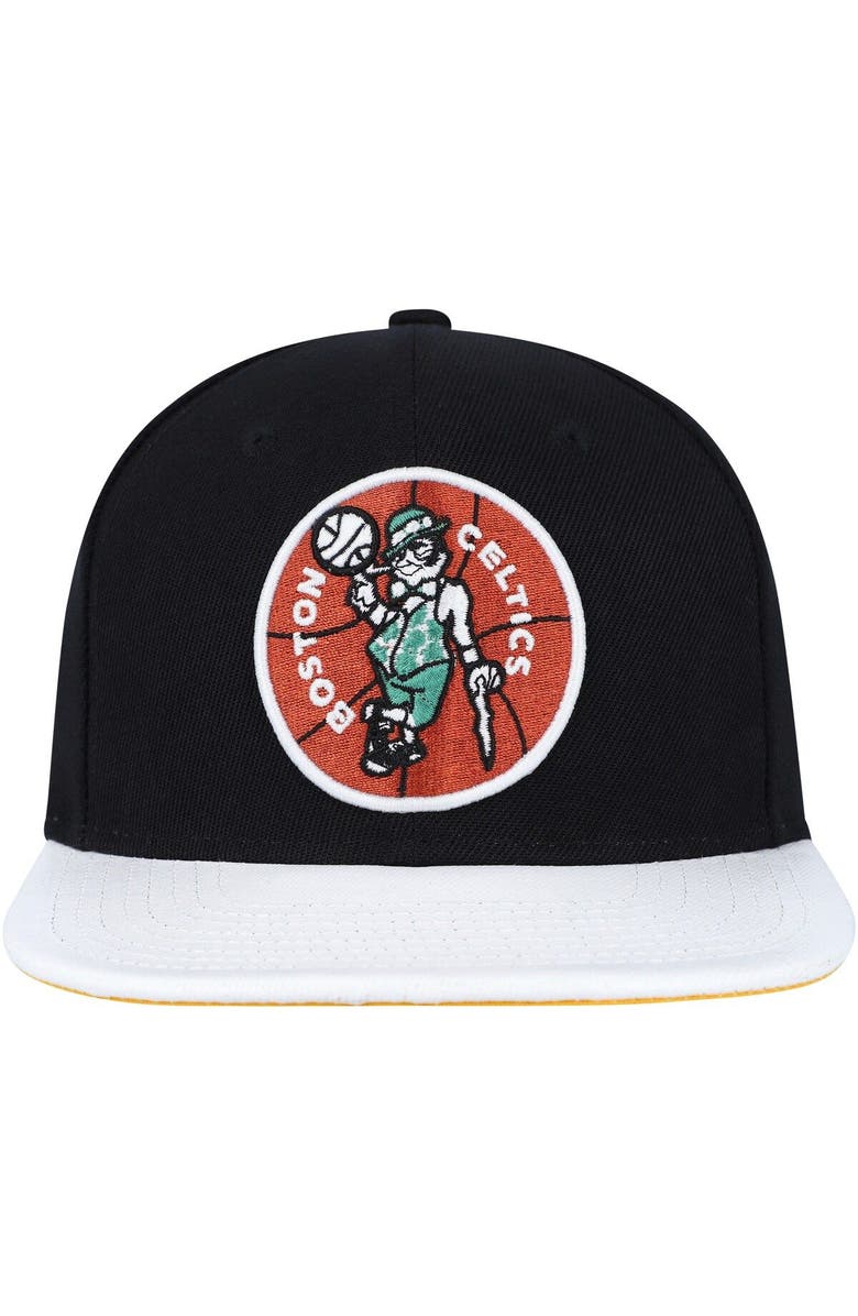 Mitchell & Ness Men's Mitchell & Ness  Black/White Boston Celtics Hardwood Classics Wear Away Visor Snapback Hat, Alternate, color, 