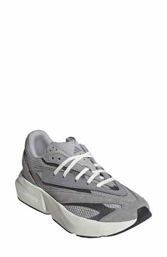 adidas Lightblaze Sneaker