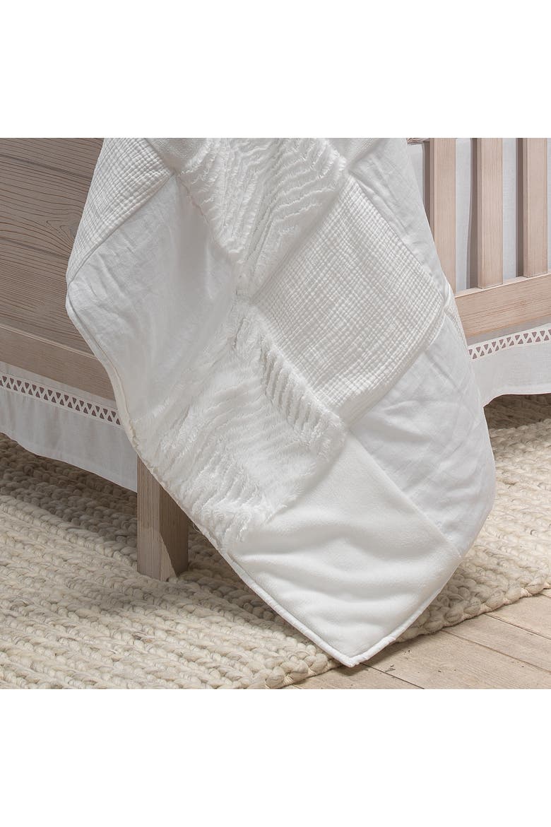 Signature Luxury Textured Patchwork Crib/Toddler Quilt, Alternate, color, White