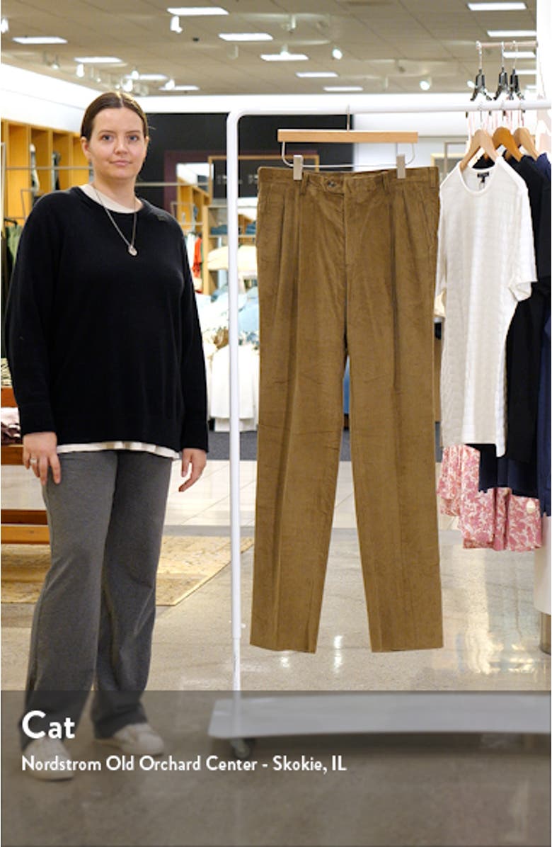 Italian 8-Wale Luxury Corduroy Pleated Trousers, sales video thumbnail