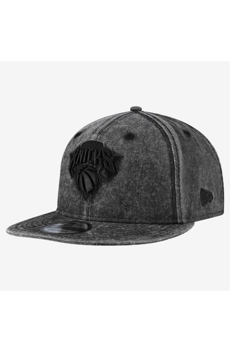 New Era Men's New Era Black New York Knicks Washed Tonal 9FIFTY Snapback Hat, Main, color, Black