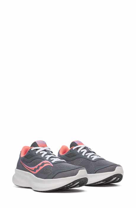 Cohesion 18 Running Shoe
