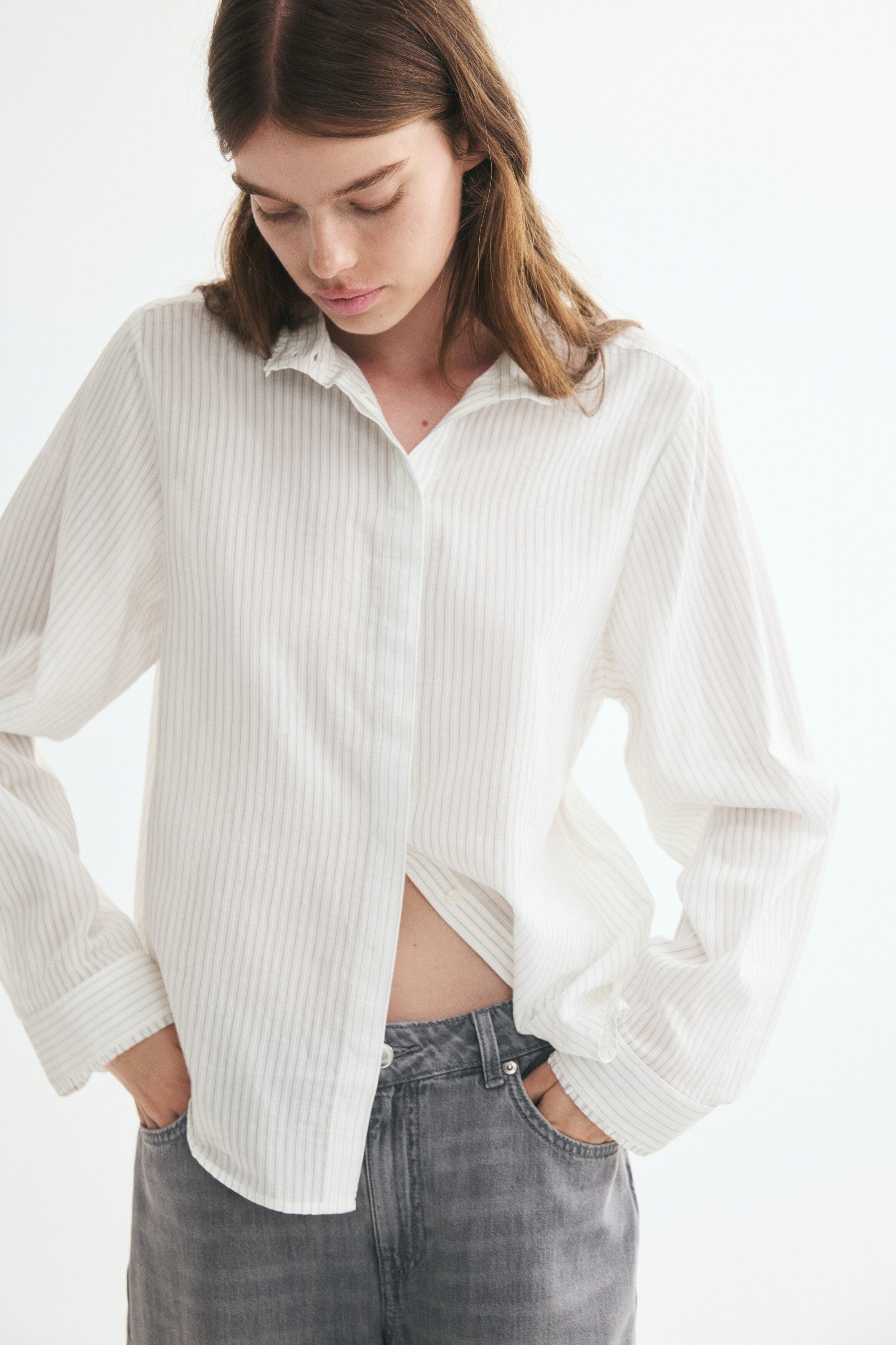 selected White/striped