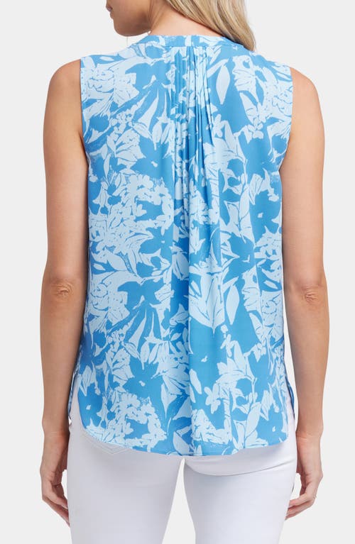 Nydj Print Pleat Back Sleeveless Split Neck Blouse In Bellavista