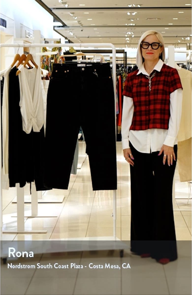 Mom Jeans, sales video thumbnail