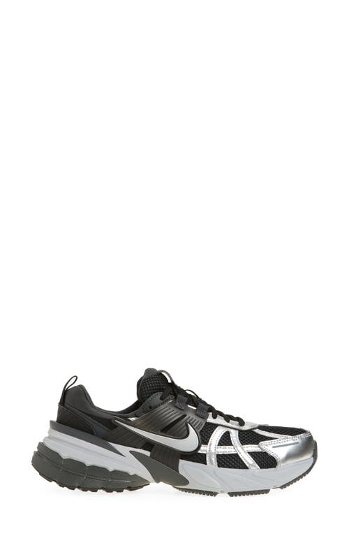 Nike V2k Run Sneaker