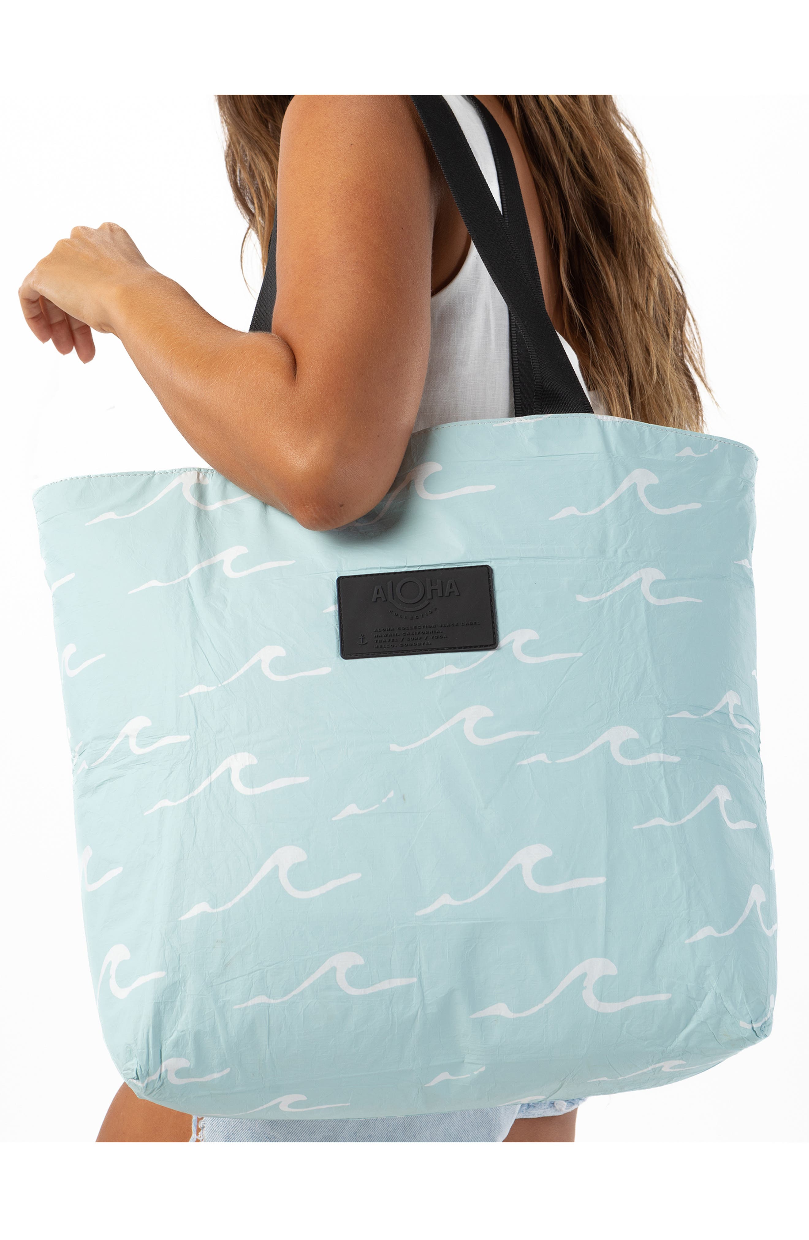 Aloha Collection Day Tripper Seaside Water Resistant Tyvek<sup>®</sup> Tote, Alternate, color, White/ Lemu Blue