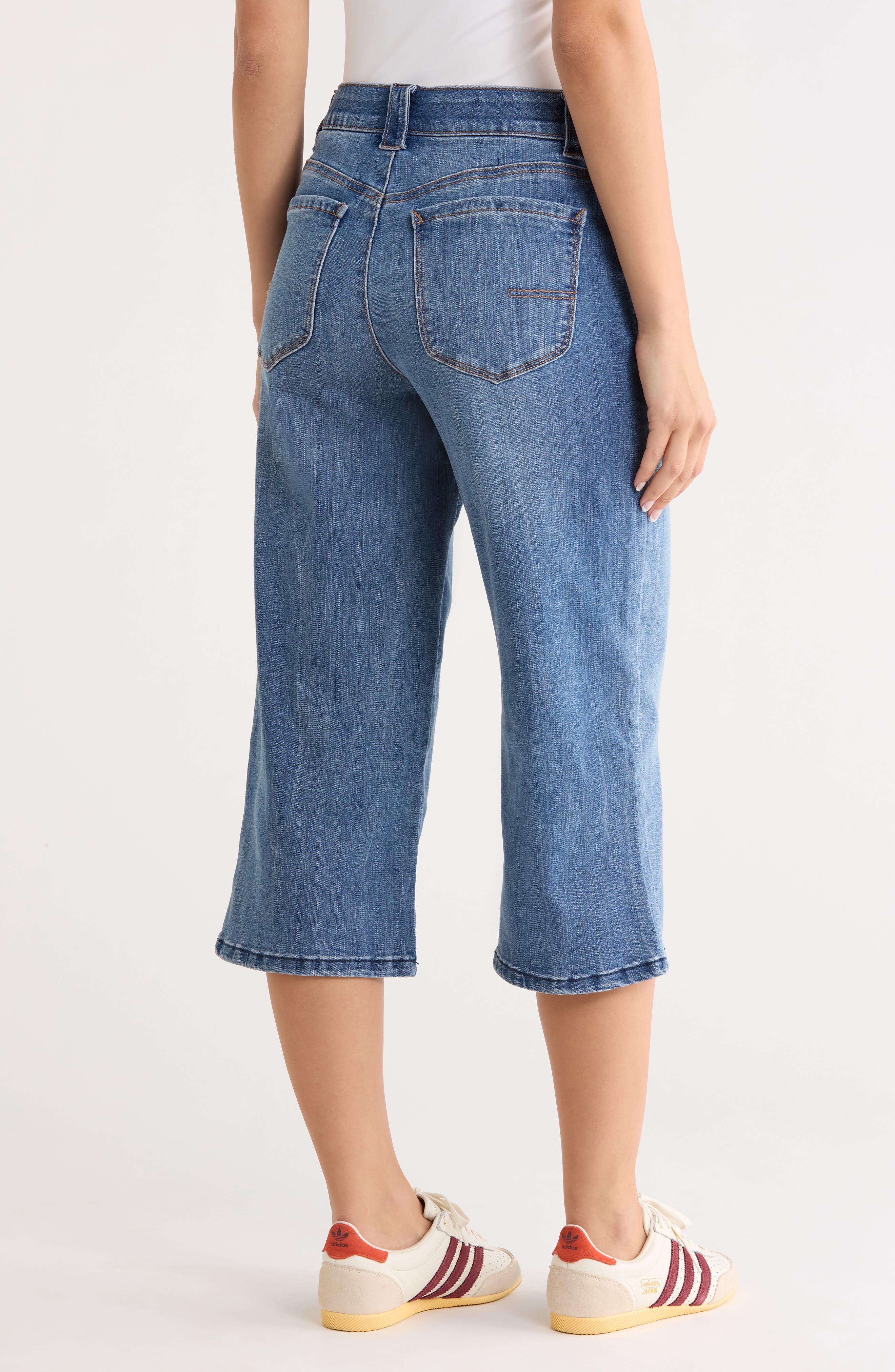 Relaxed Wide Leg Capri Jeans - image 2