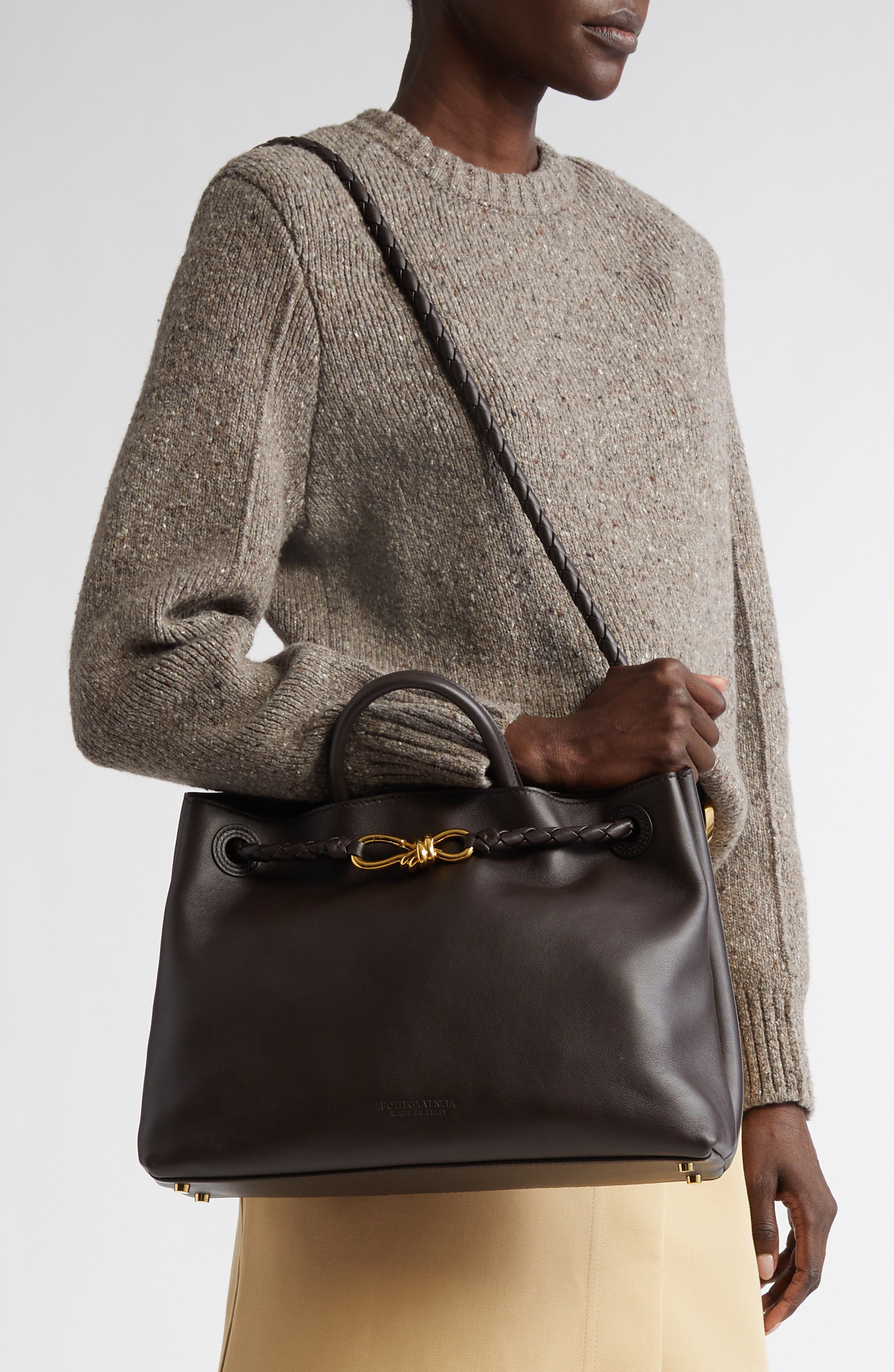 Bottega Veneta Medium Andiamo Leather Shoulder Bag, Alternate, color, 