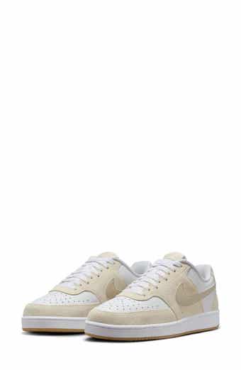 Court Vision Low Sneaker