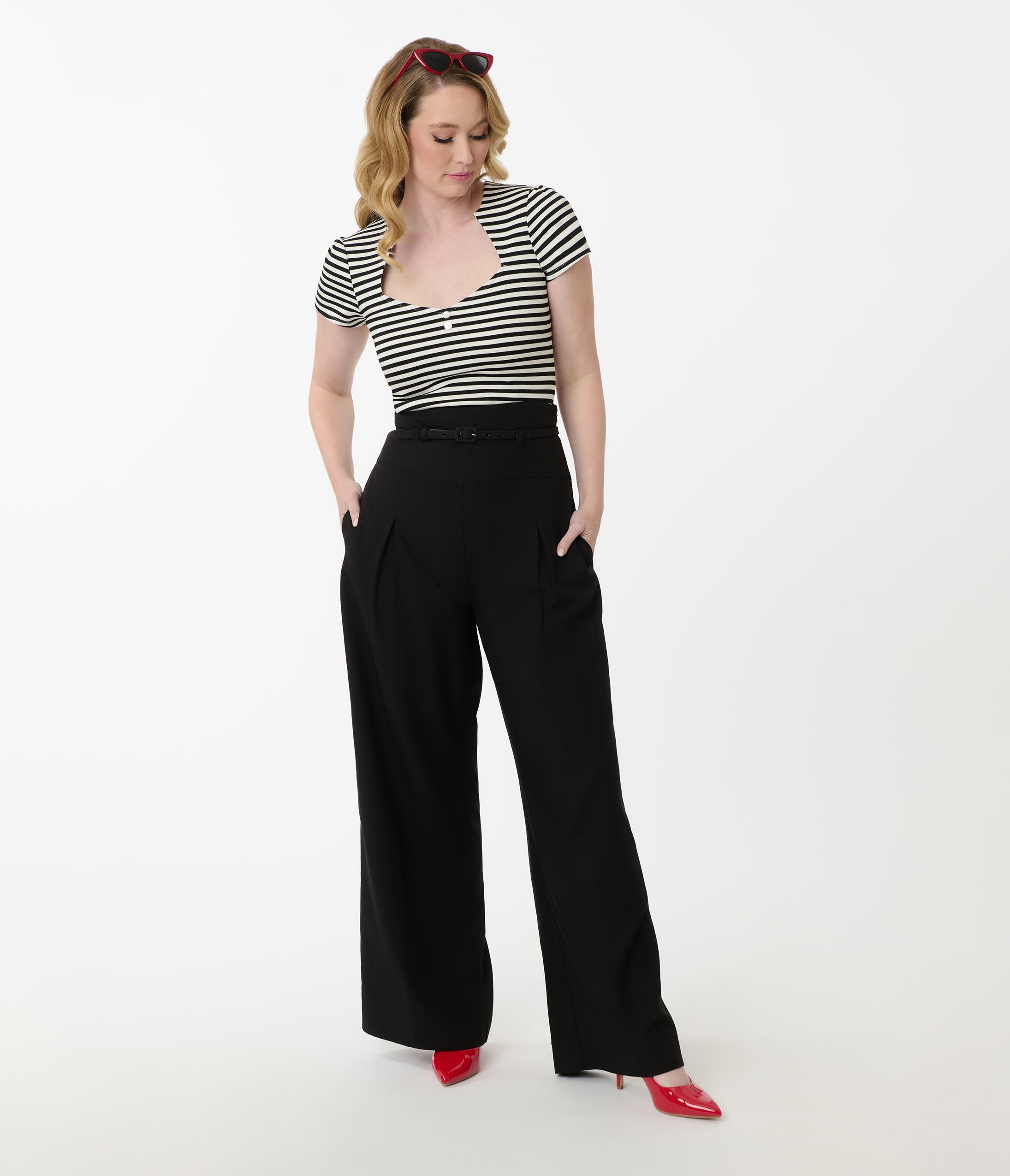 Wide Leg Pleated Pants