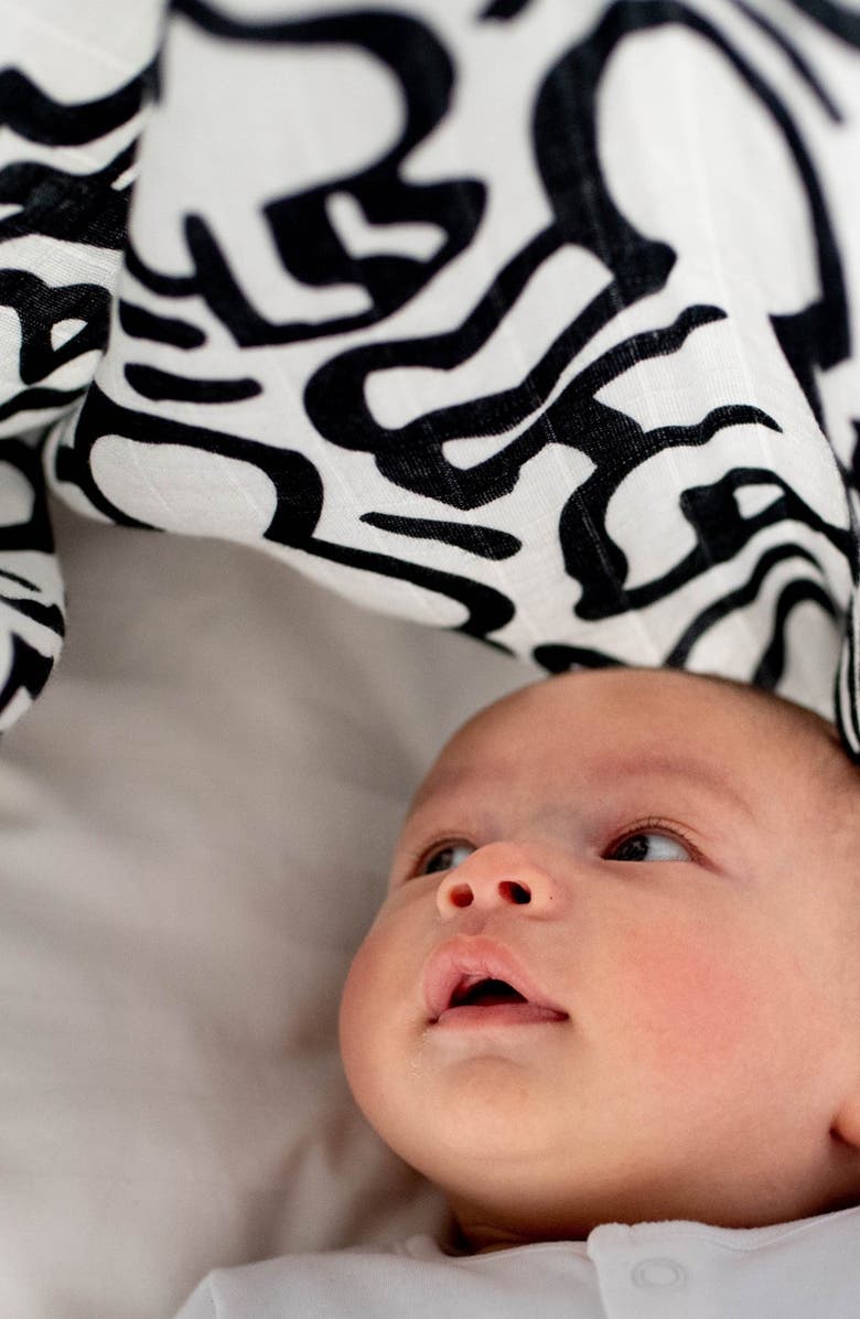 ETTA LOVES x Keith Haring XL Sensory Organic Cotton Muslin Blanket, Alternate, color, Kh Print Baby
