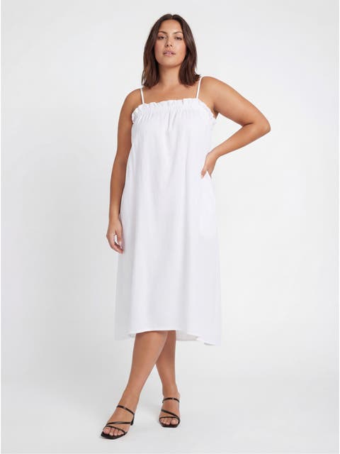 Curvy Essential Spaghetti Strap Smocked Pocket A-Line Maxi Dress