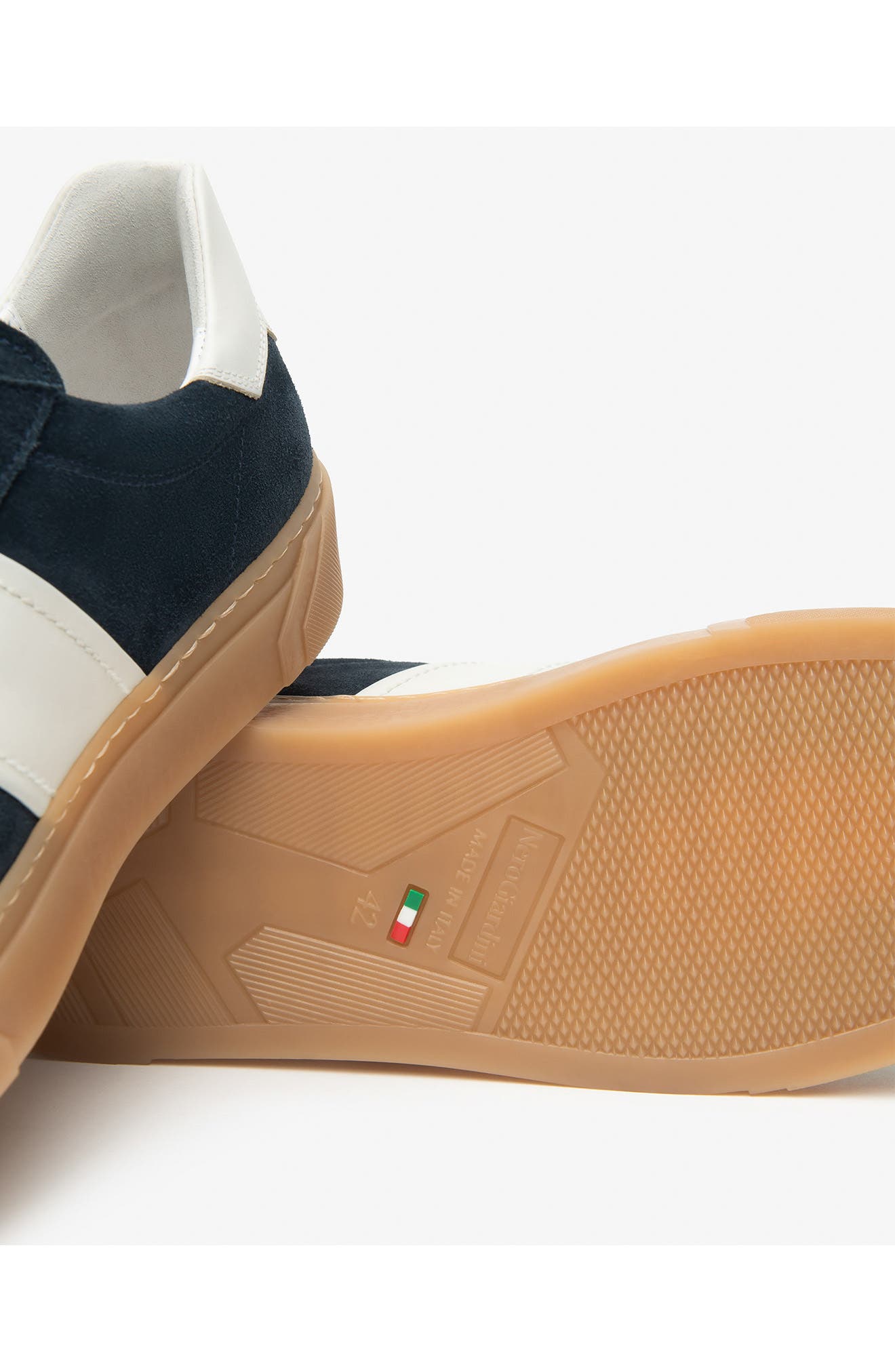 NeroGiardini Low Top Sneaker, Alternate, color, Navy