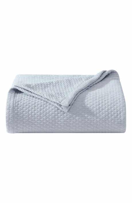 Vera Wang Matelassé Cotton Jacquard Blanket