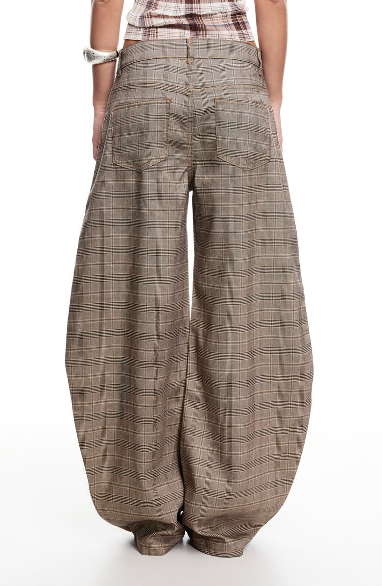 LIONESS Horseshoe Plaid Low Rise Barrel Leg Pants, Alternate, color, Check