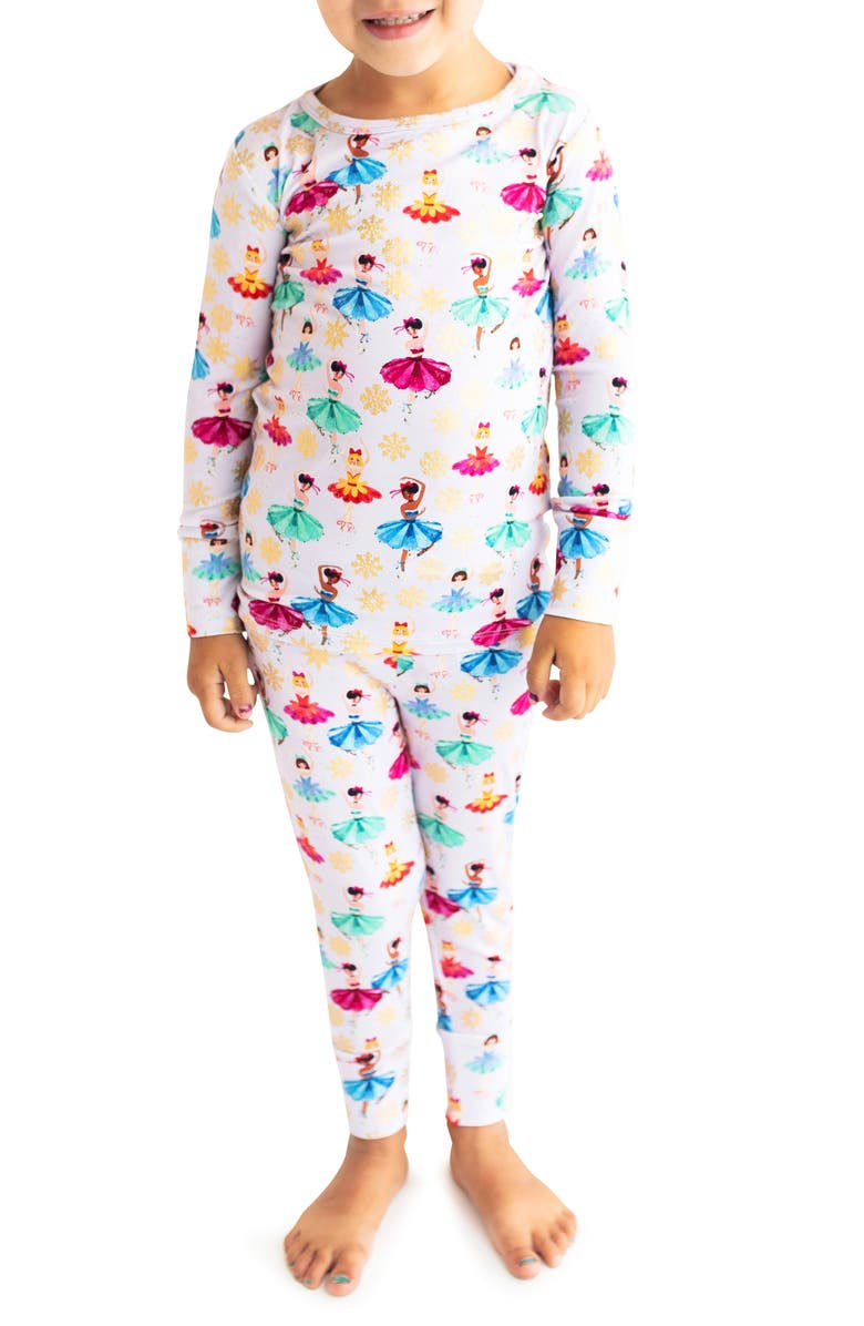 Posh Peanut Adalyn Winter Skaters Fitted Two-Piece Pajamas, Alternate, color, 