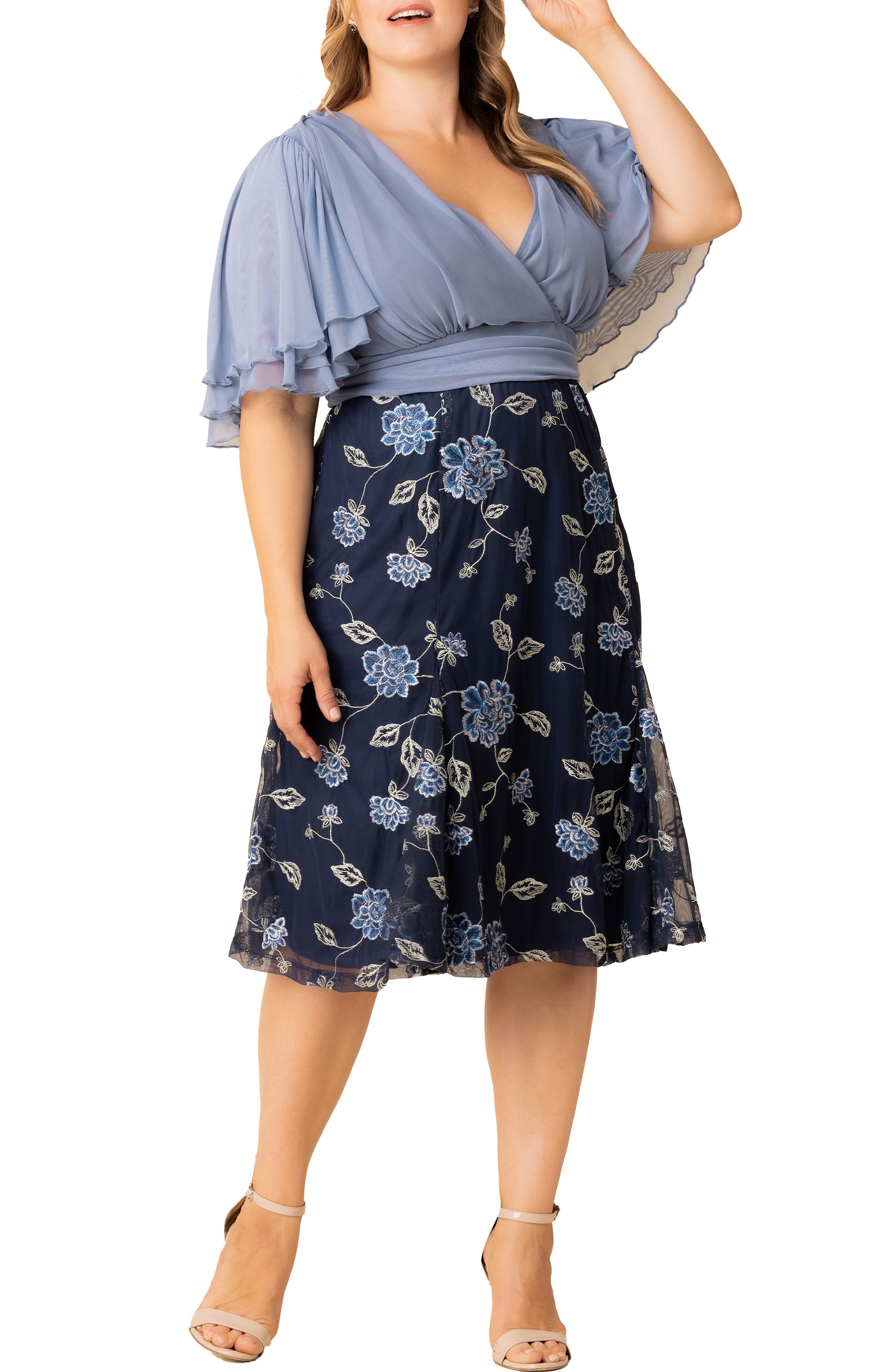 NAVY BLUE BLOOMS