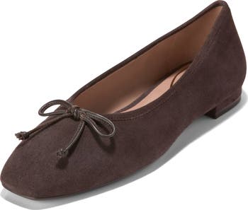 Slim Pointed Toe Bootie