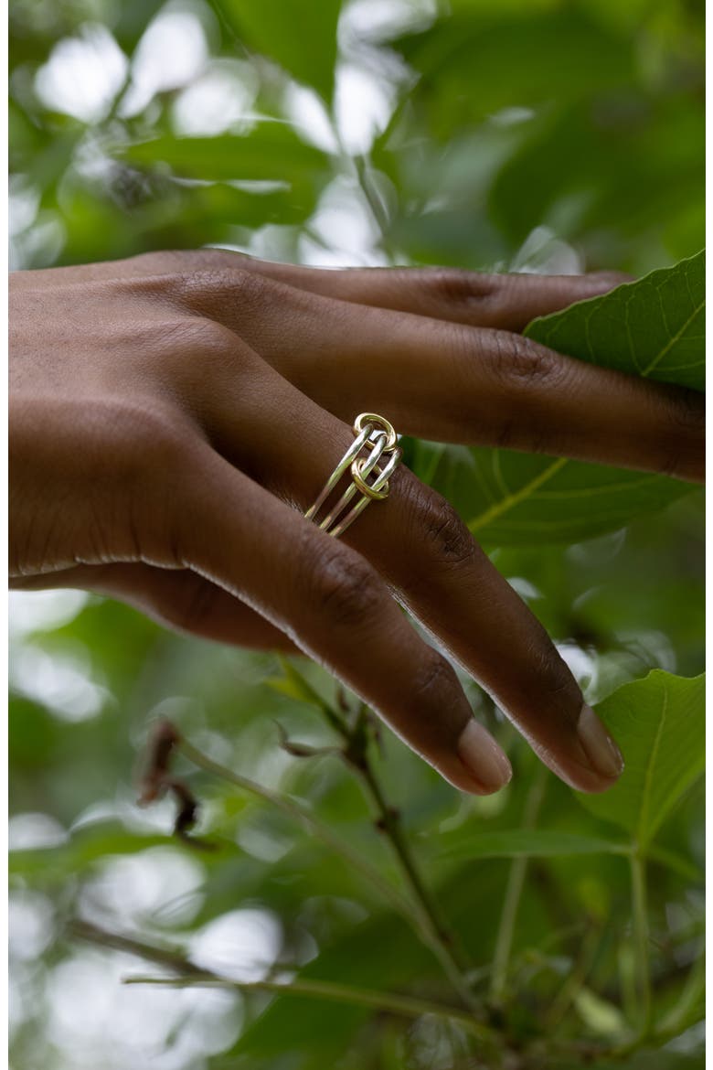Solarium Linked Rings, Alternate, color, SILVER