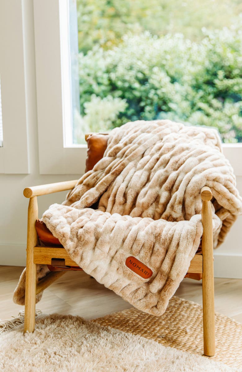 Little Giraffe Cloudscape Throw Blanket, Alternate, color, Driftwood/ Ivory