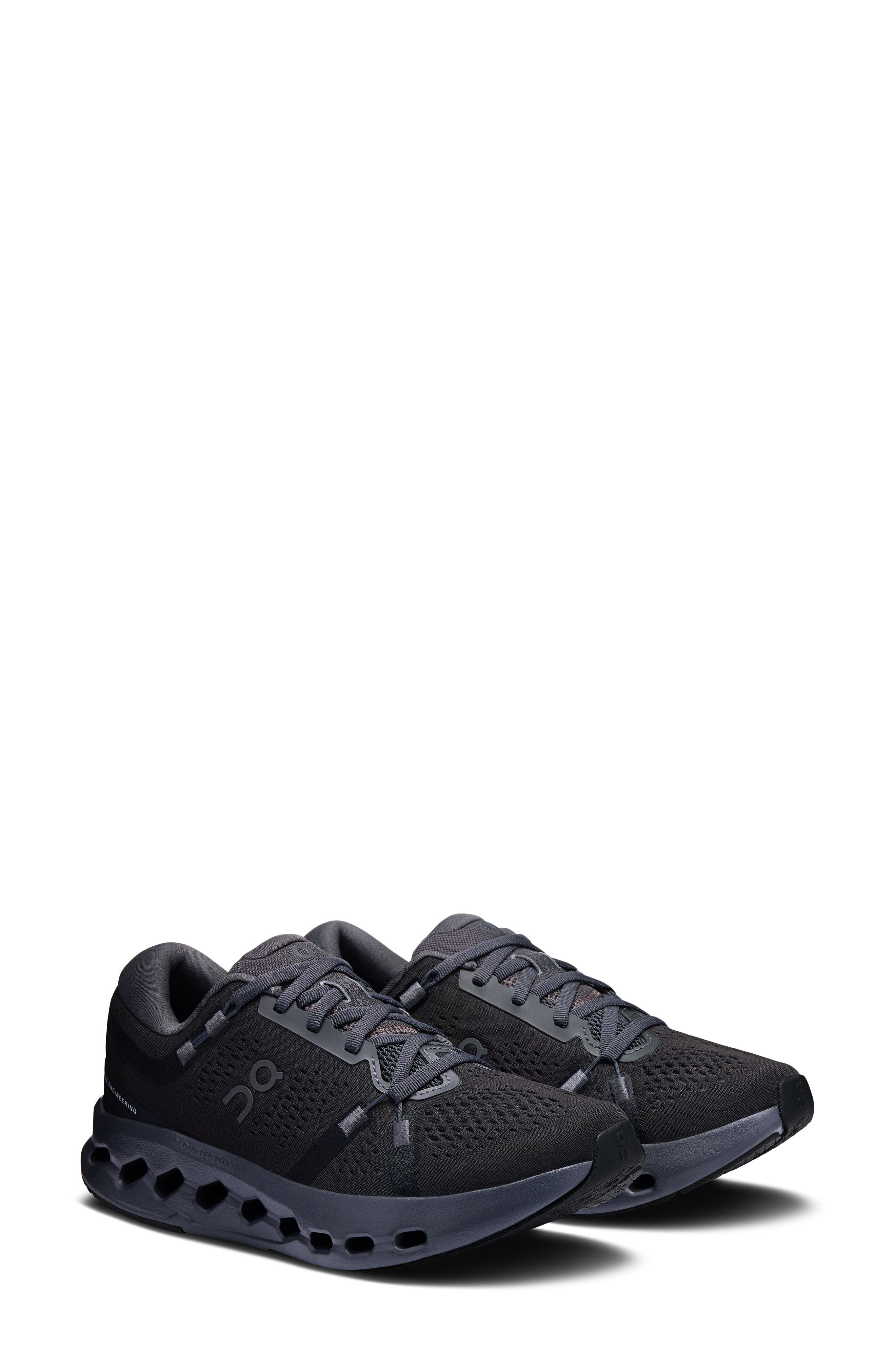 BLACK/ BLACK