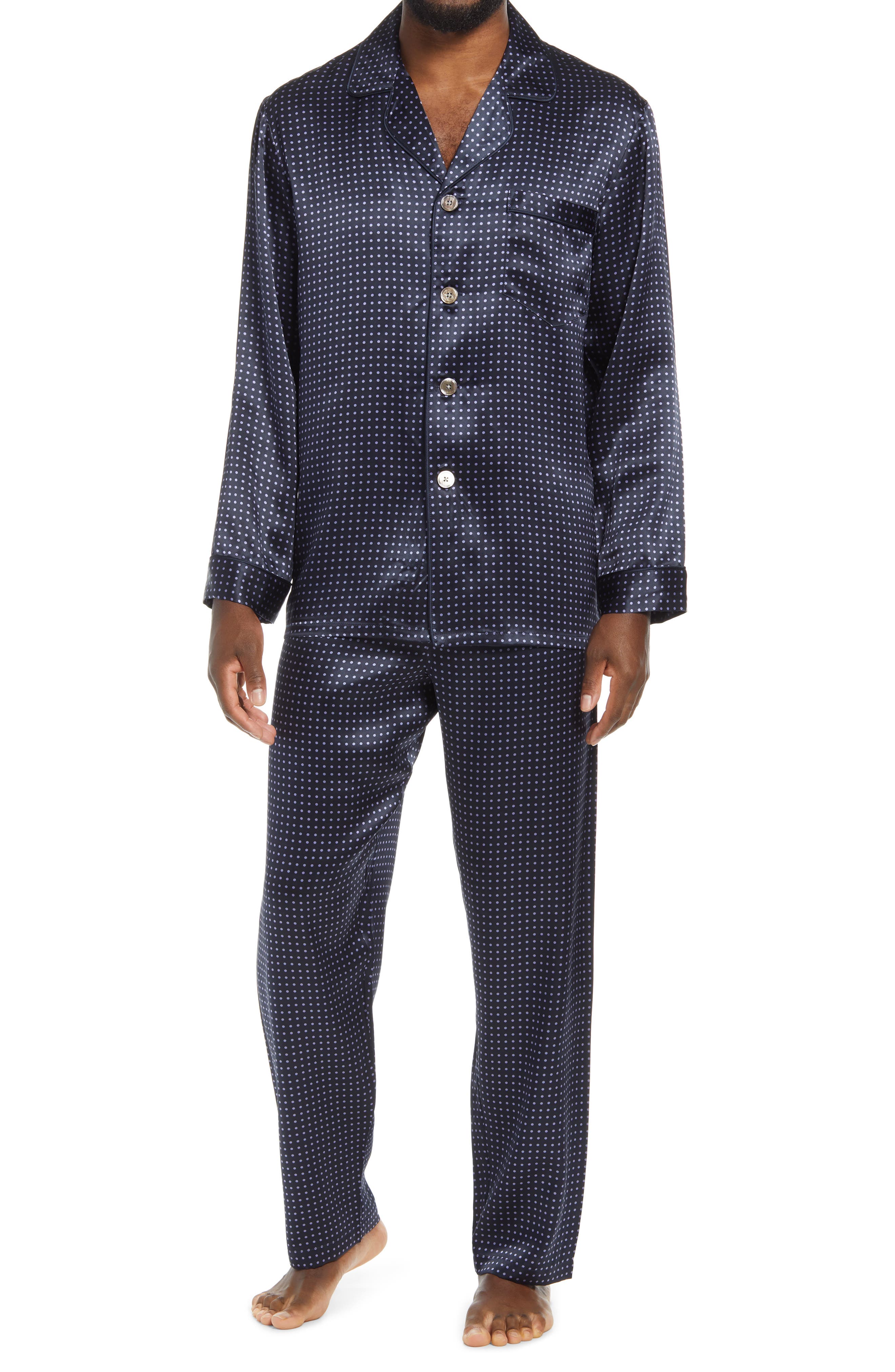 selected NAVY DOT