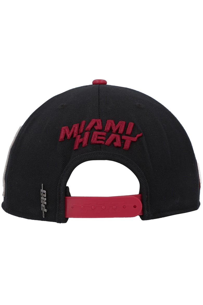 Men's Pro Standard Black Miami Heat Old English Snapback Hat, Alternate, color, Black