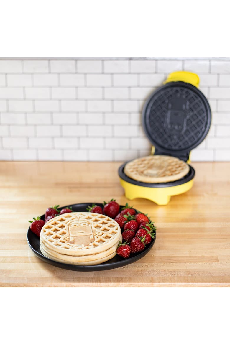 Minions Kevin Round Waffle Maker, Alternate, color, None