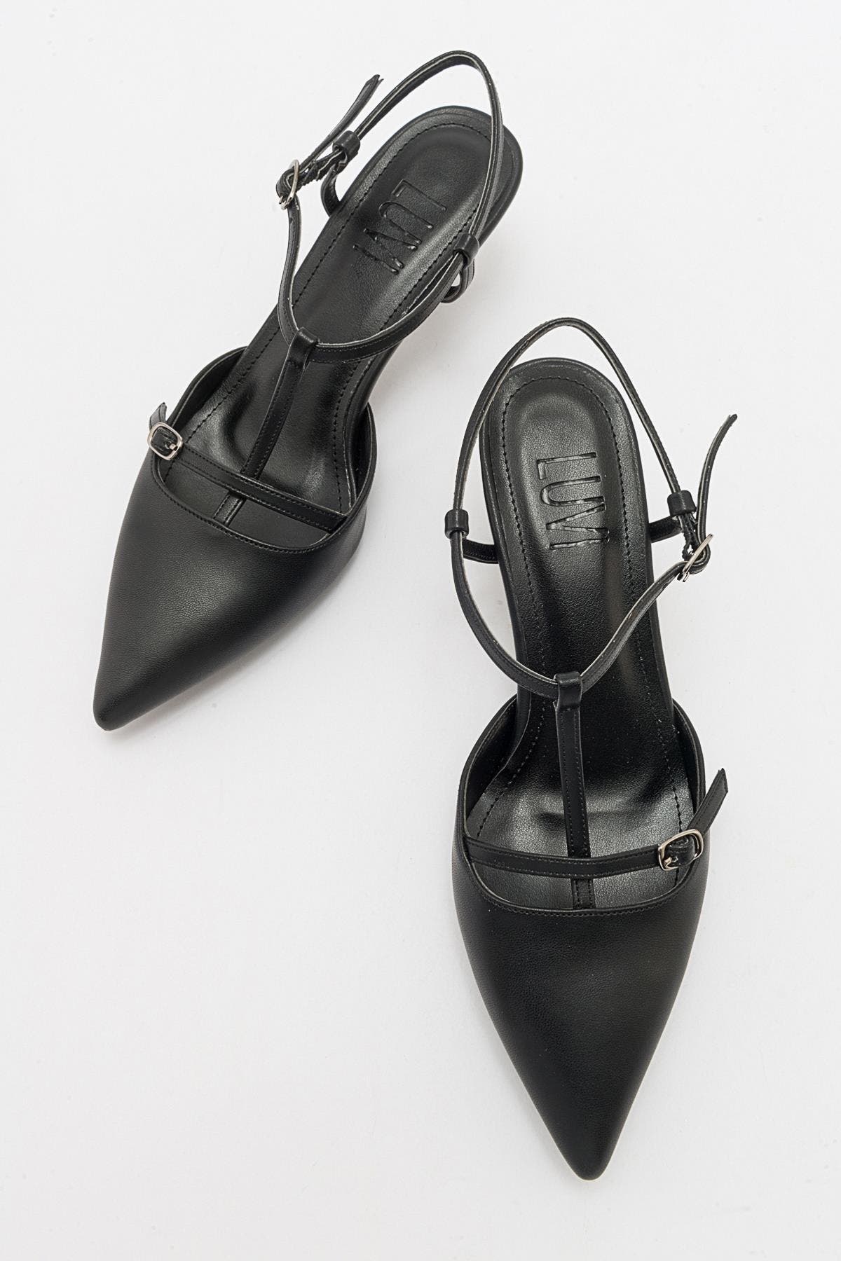 Prologue Shoes Frans Pointed Toe Pump, Alternate, color, Black