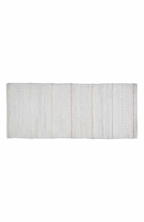 VCNY HOME Tahari Home Asalia Chenille Bath Mat