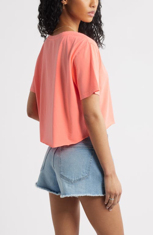 BP. BP. WASHED V-NECK CROP T-SHIRT 