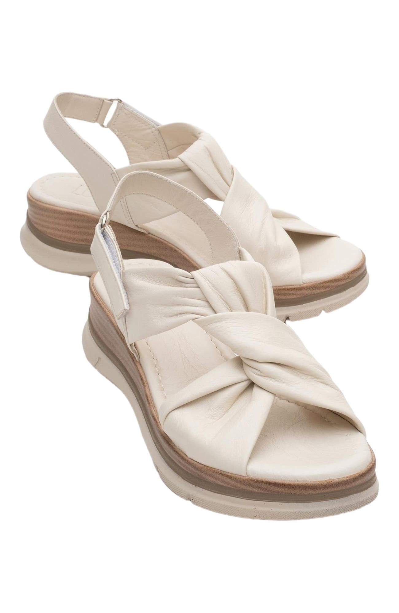Oara Leather Sandal - image 4