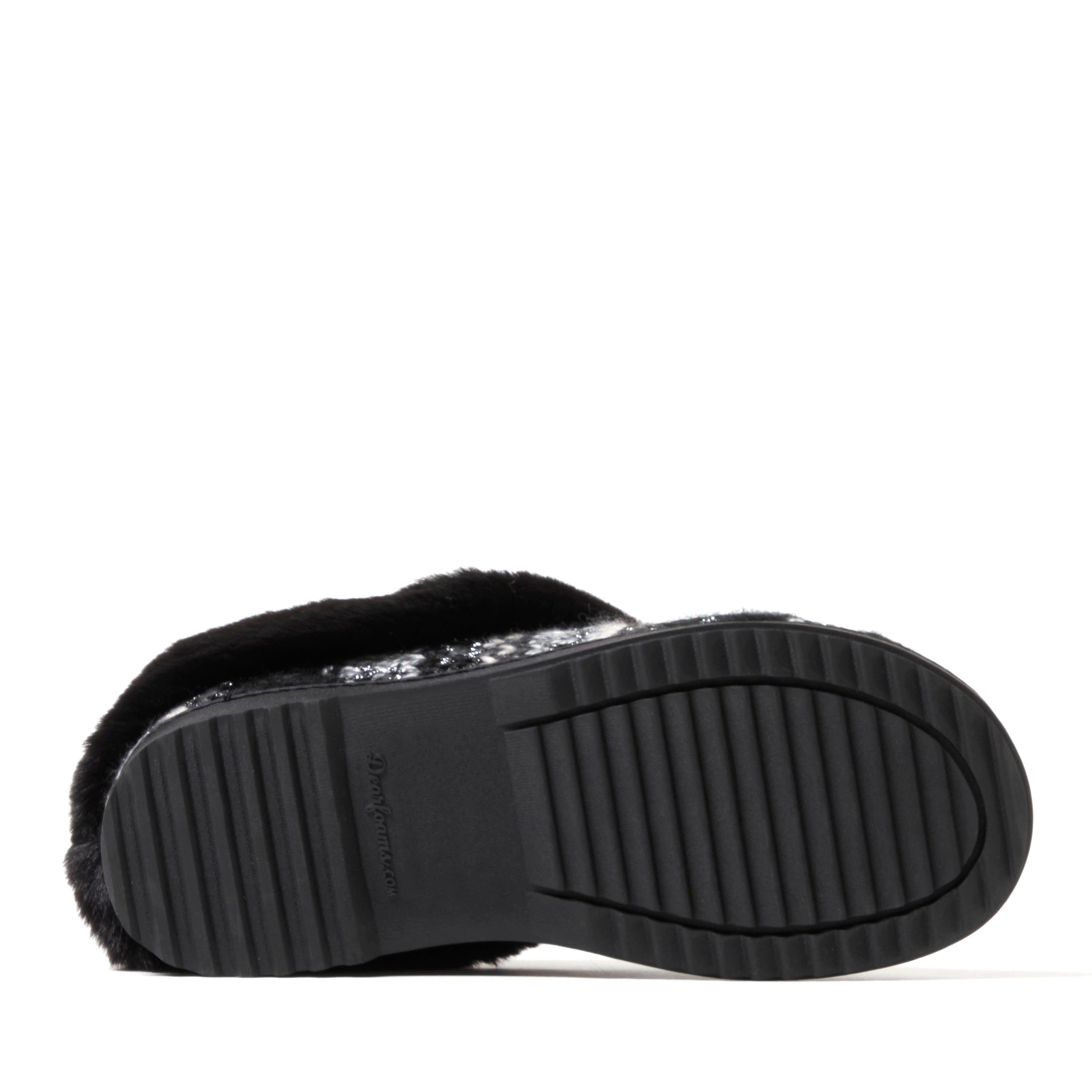 DEARFOAMS Hannah Festive Knit Clog Slipper, Alternate, color, Black