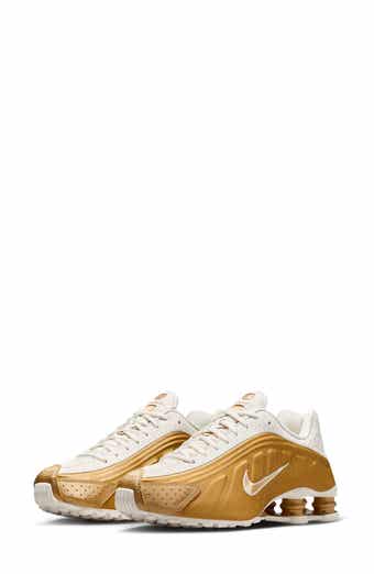 Shox R4 Sneaker