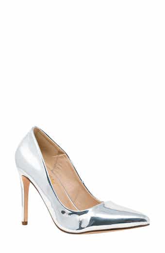 CHASE AND CHLOE Lala Pointed Toe Pump