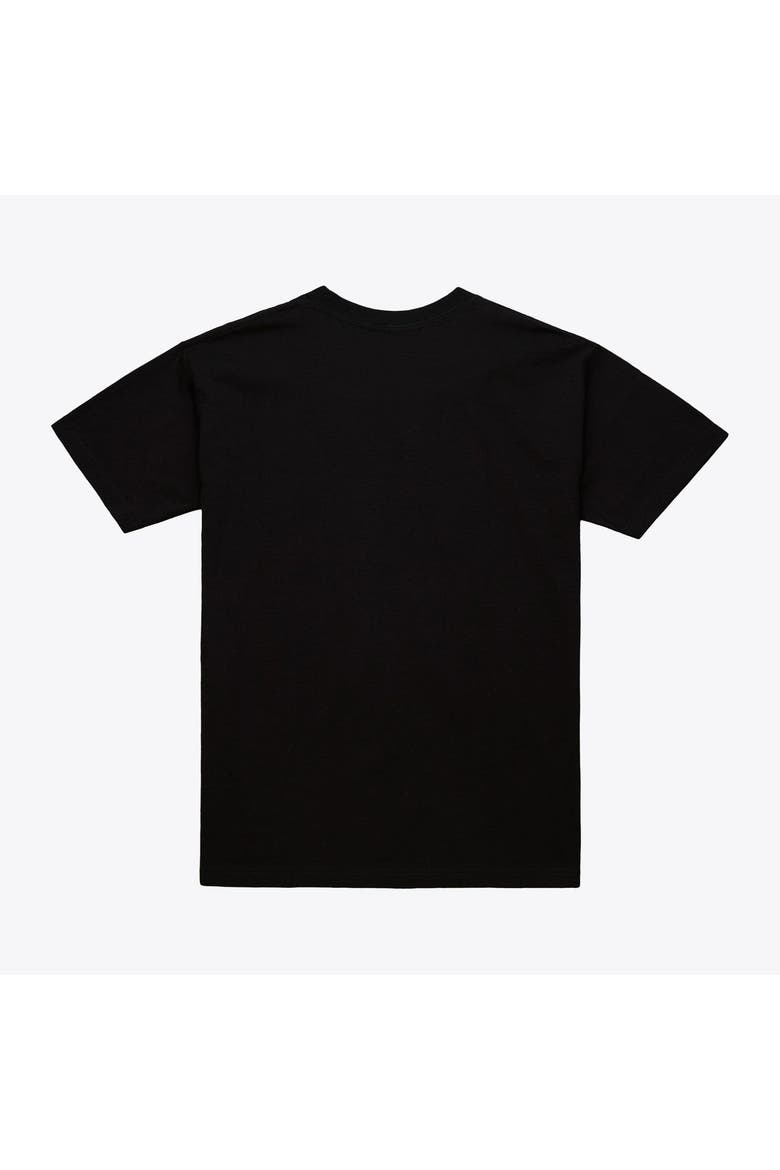 Men's Mitchell & Ness Black New York Knicks Concrete Apple T-Shirt, Alternate, color, Black