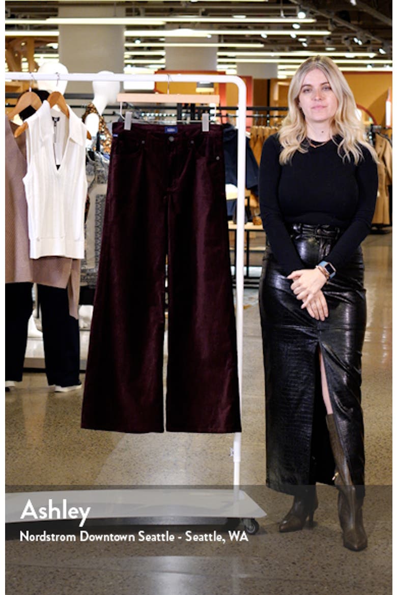 Loli Mid Rise Baggy Velvet Jeans video