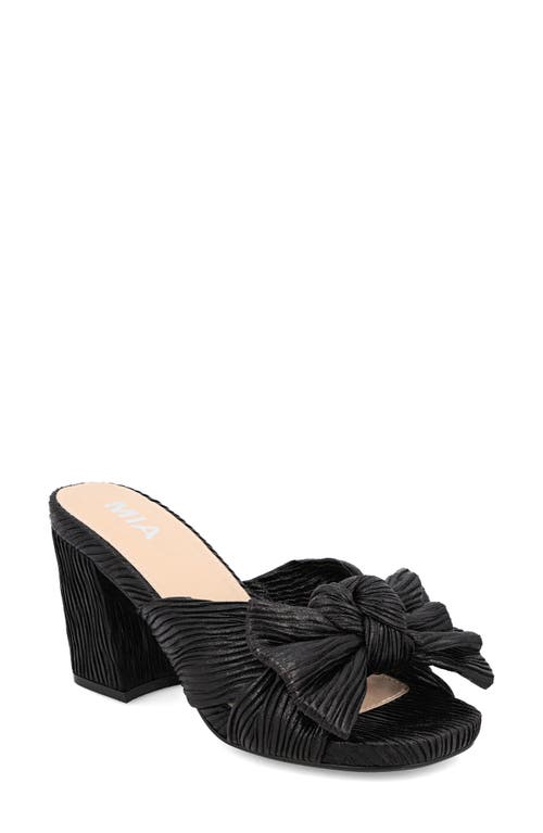 Mia Mechelle Slide Sandal In Black