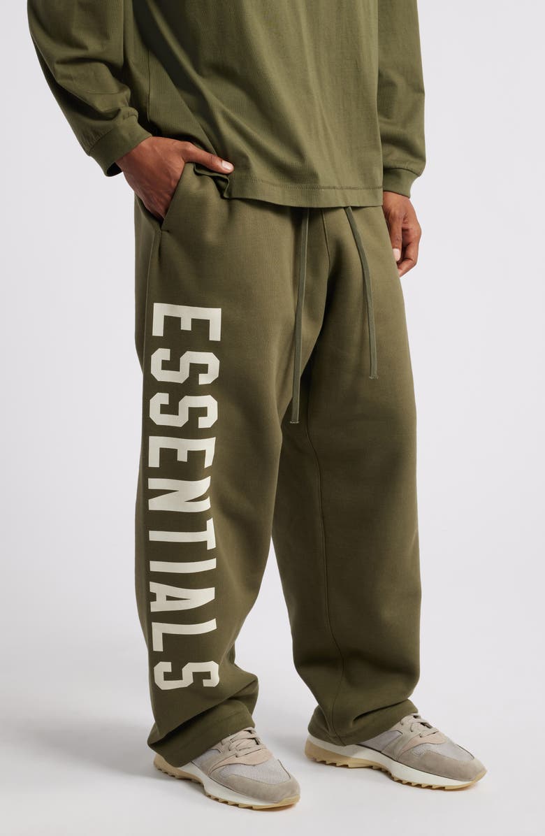 Fear of God Essentials Relaxed Fit Cotton Blend Sweatpants, Main, color, 