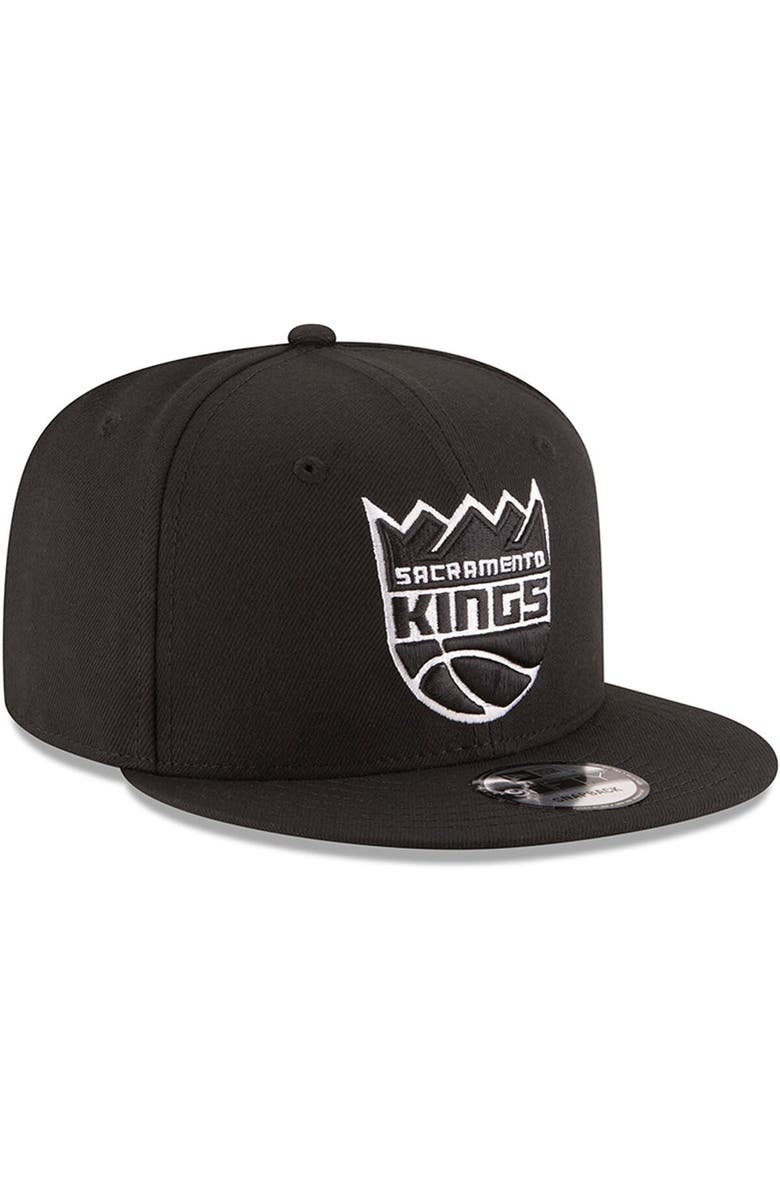 New Era Men's New Era Black Sacramento Kings Black & White Logo 9FIFTY Adjustable Snapback Hat, Alternate, color,