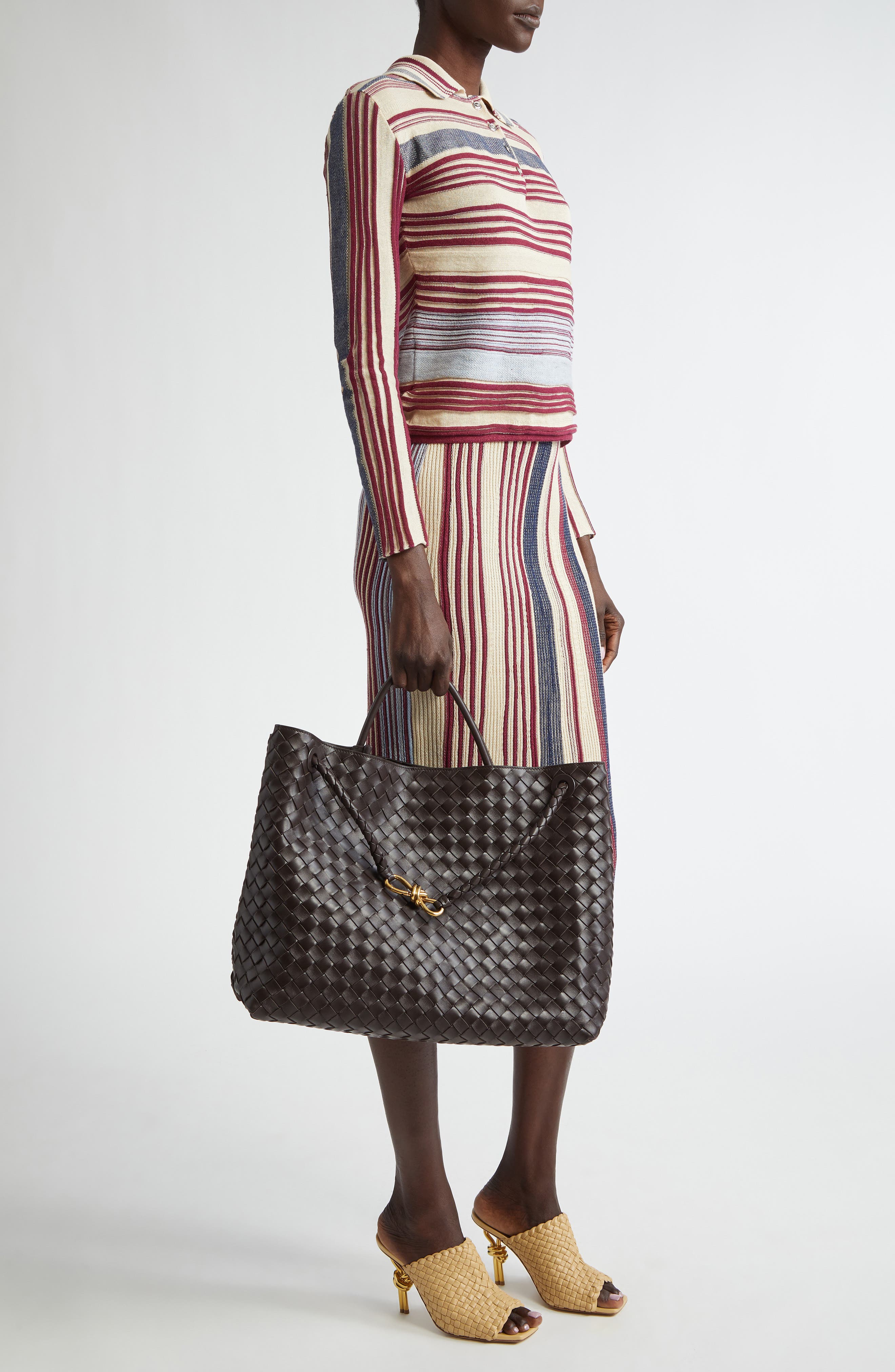 Bottega Veneta Large Andiamo Intrecciato Leather Shoulder Bag, Alternate, color, Fondant/ Brass