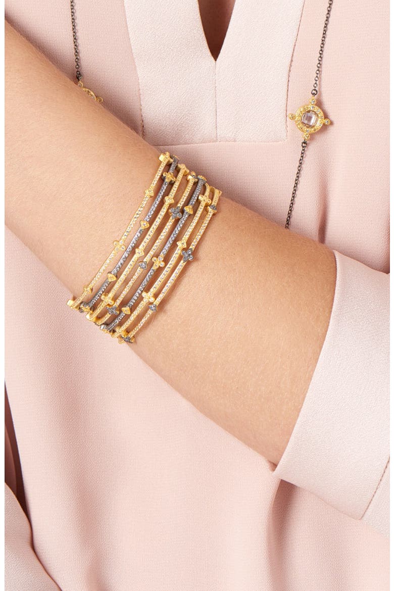 Clover Station Bangle, Alternate, color, GUNMETAL/ GOLD