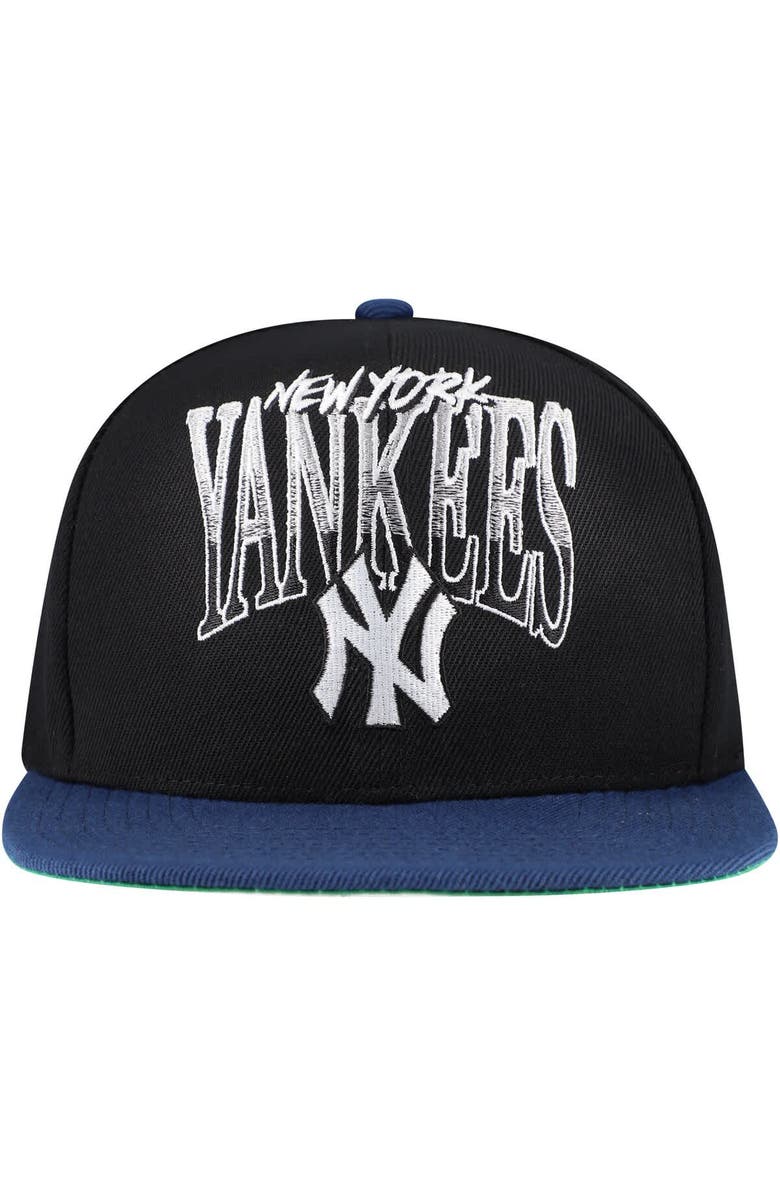 Mitchell & Ness Men's Mitchell & Ness Black New York Yankees Rise Up Snapback Hat, Alternate, color, Black