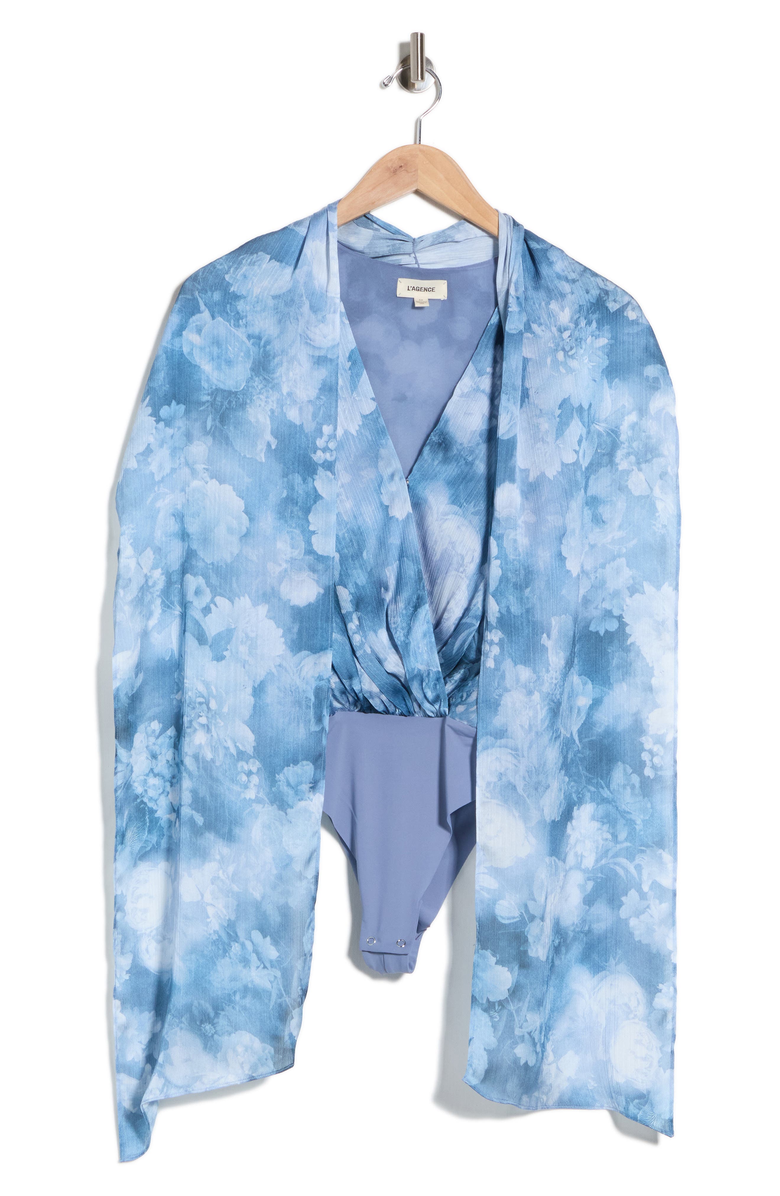 selected DSTY BL MLTI CLOUD SOFT FLORAL