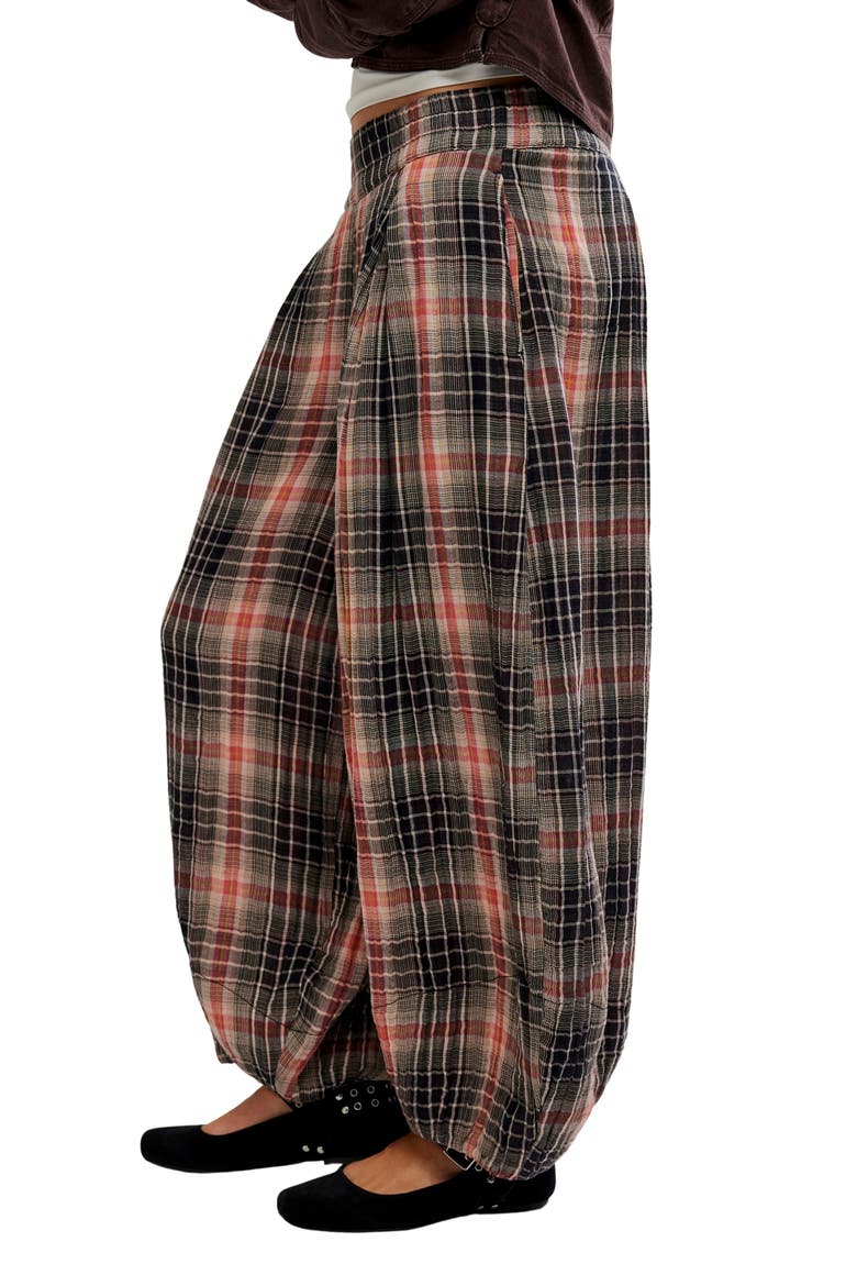 Moonflower Plaid Balloon Pants, Alternate, color, BLACK COMBO