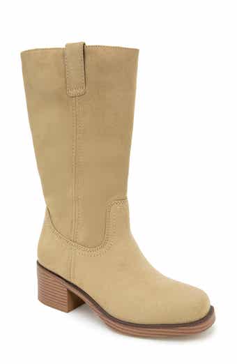 Maude Pull-On Boot
