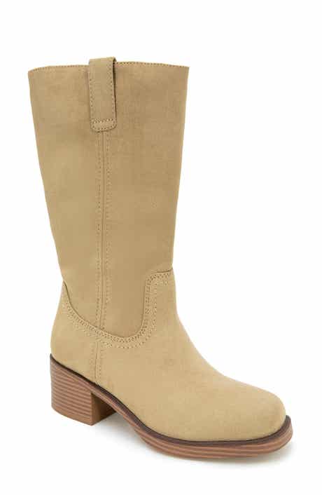 Maude Pull-On Boot