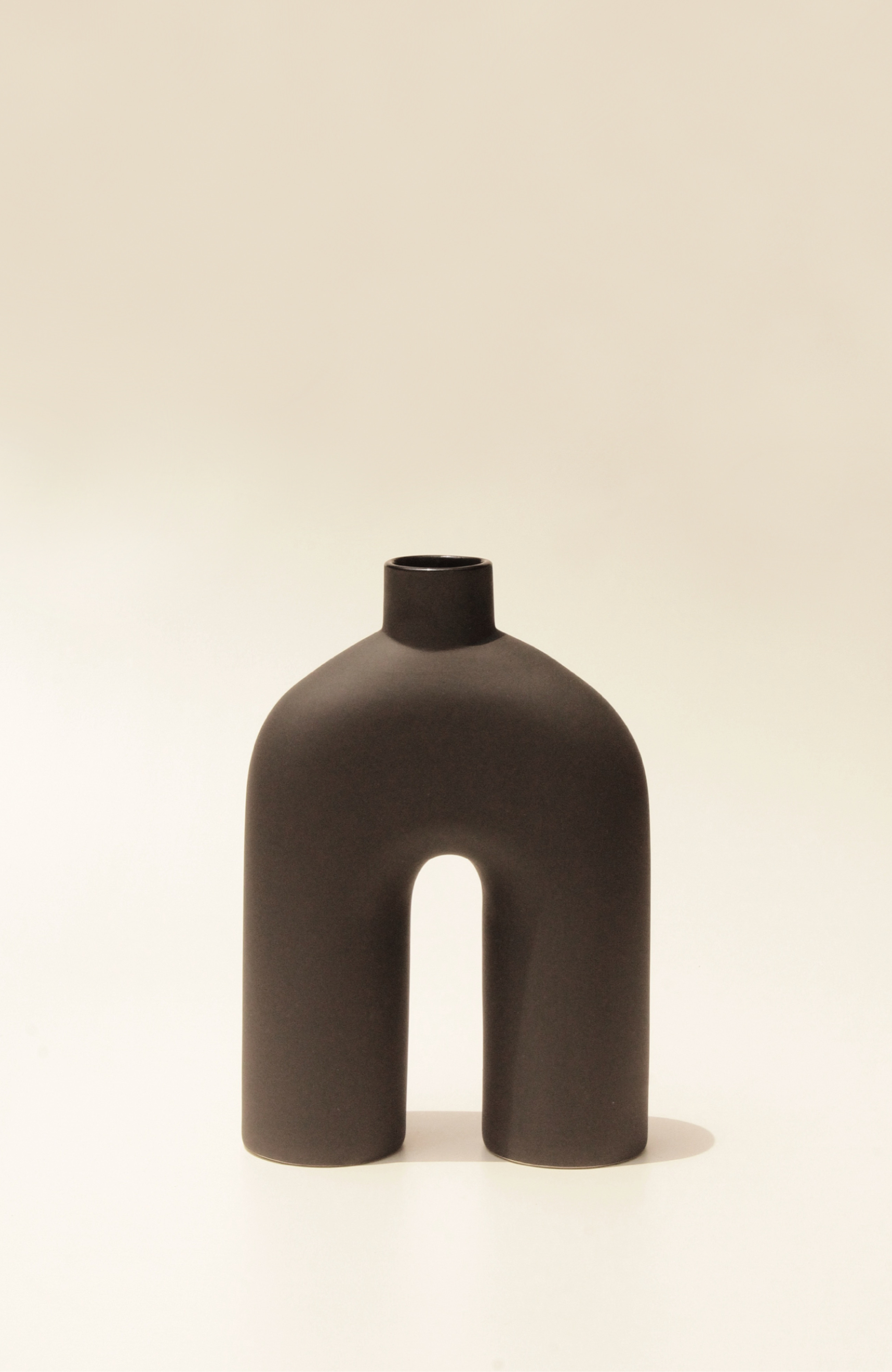 Osmos Studio Ozo Vase in Off Black 