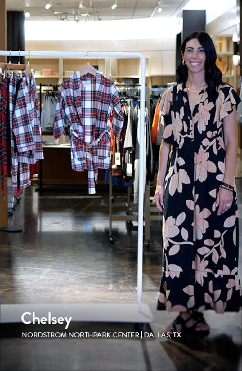 Kids' Balmoral Tartan Robe, sales video thumbnail